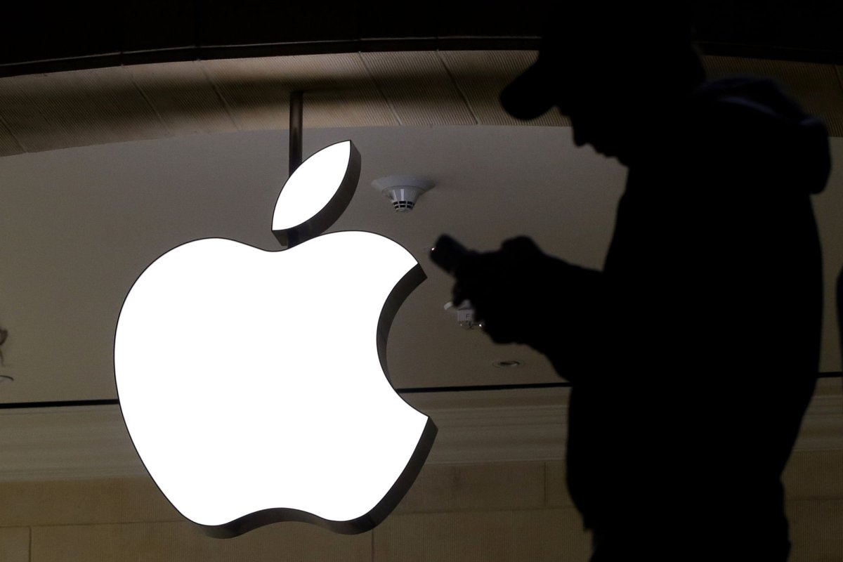 Epic Games CEO cites Apples ‘total control over iPhones at first day of antitrust trial