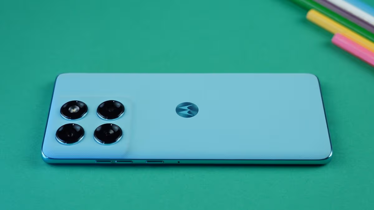Edge 60 Fusion with Dimensity 7400 Shakes Up India!