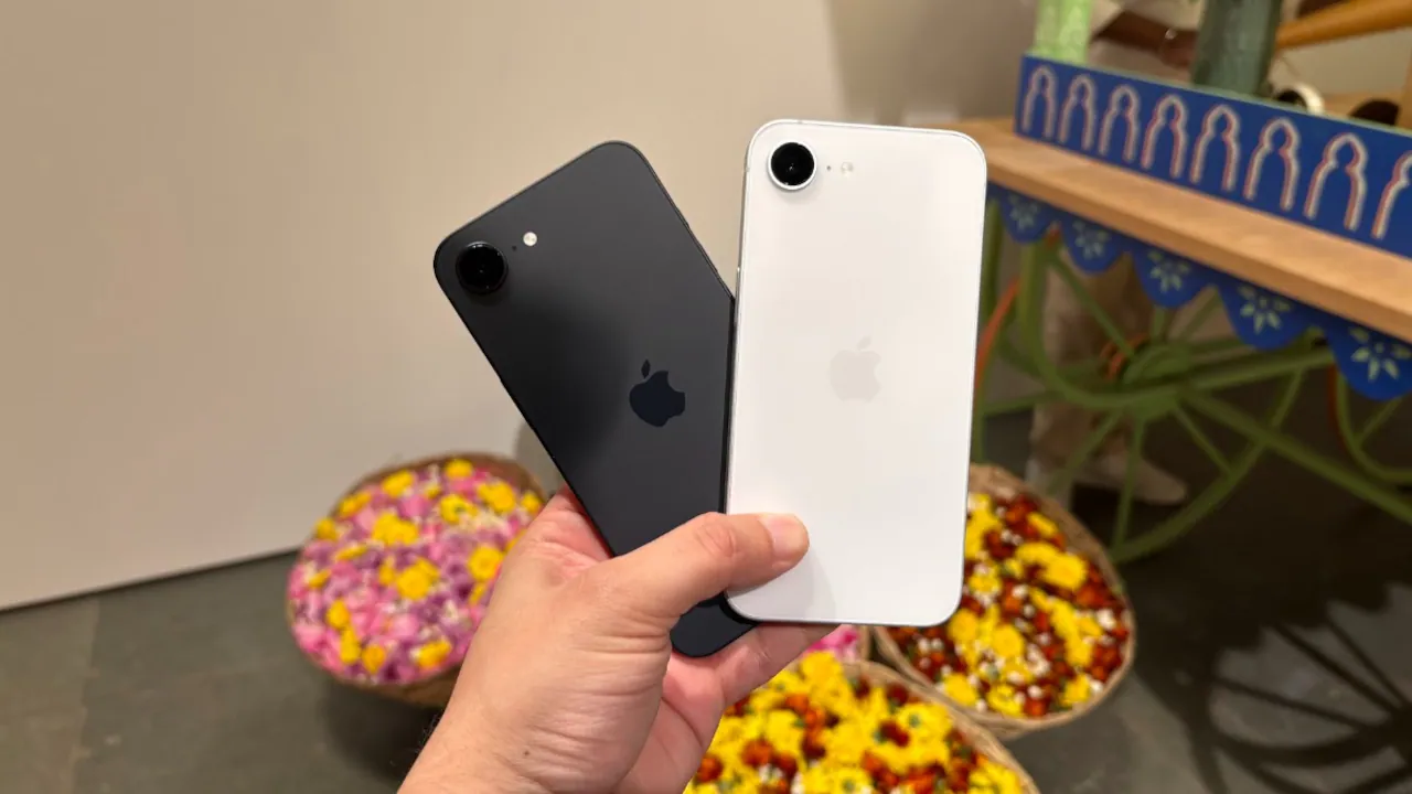 Turns Out, You're Not Alone – 74% of Indians Want Smaller Phones!