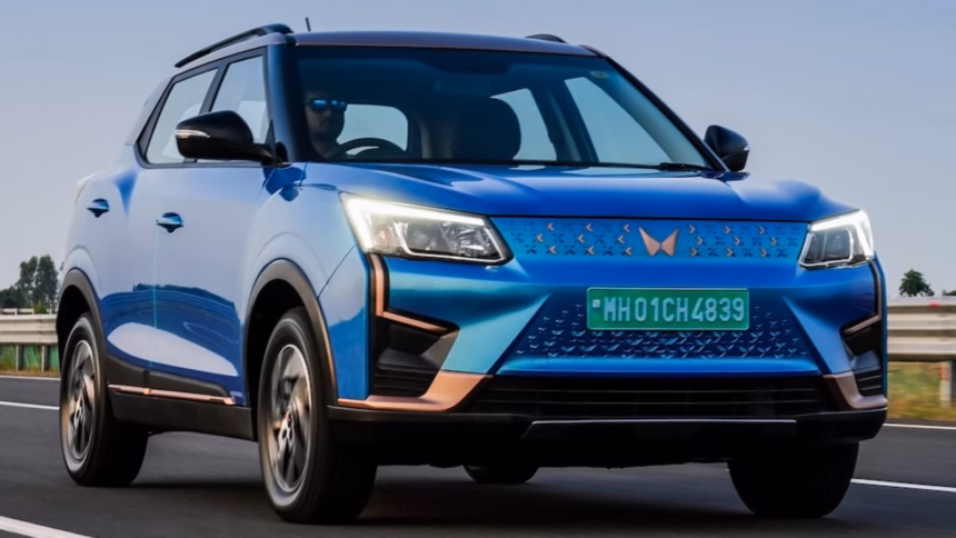 XUV400 EV