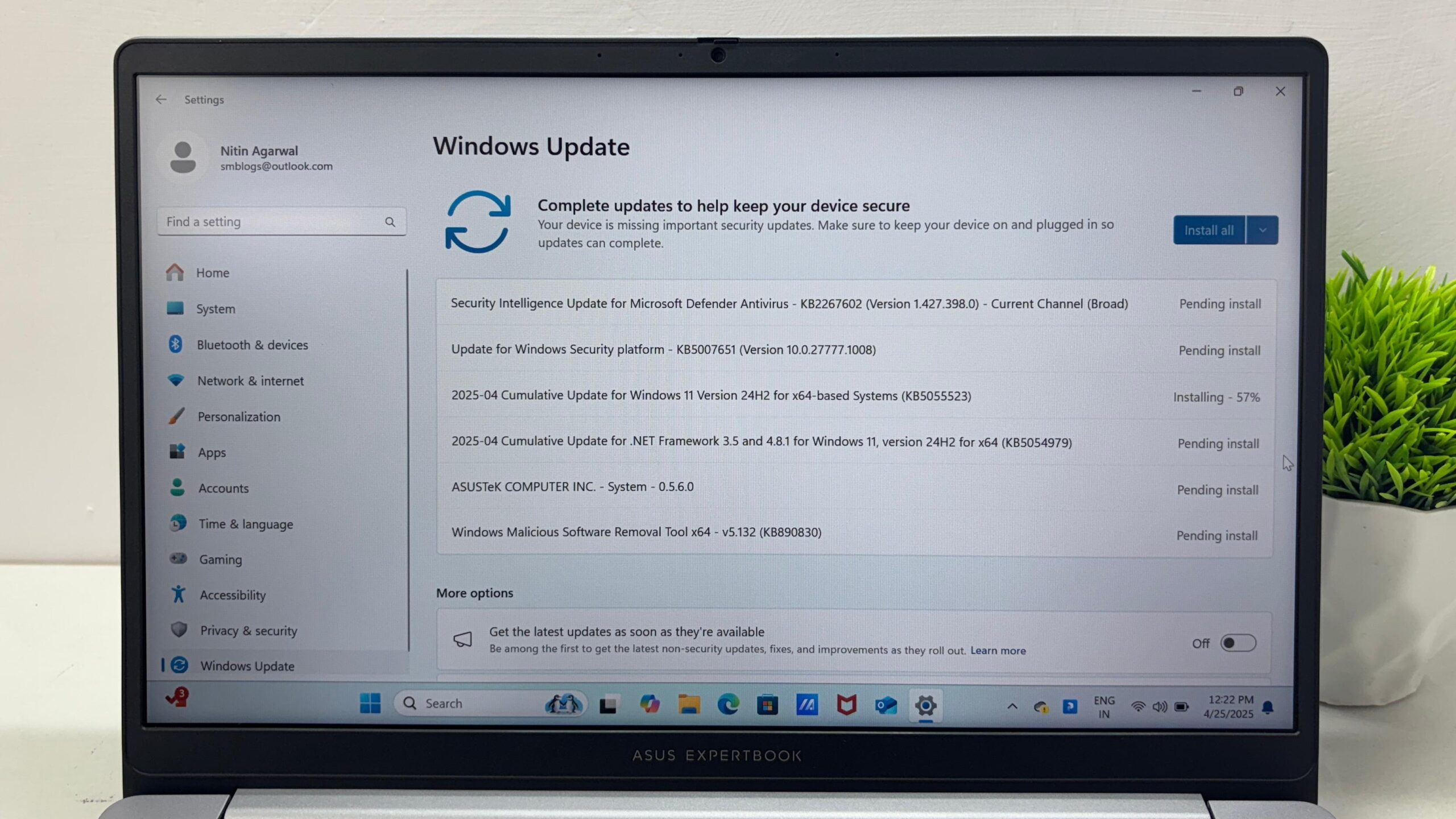 ASUS ExpertBook