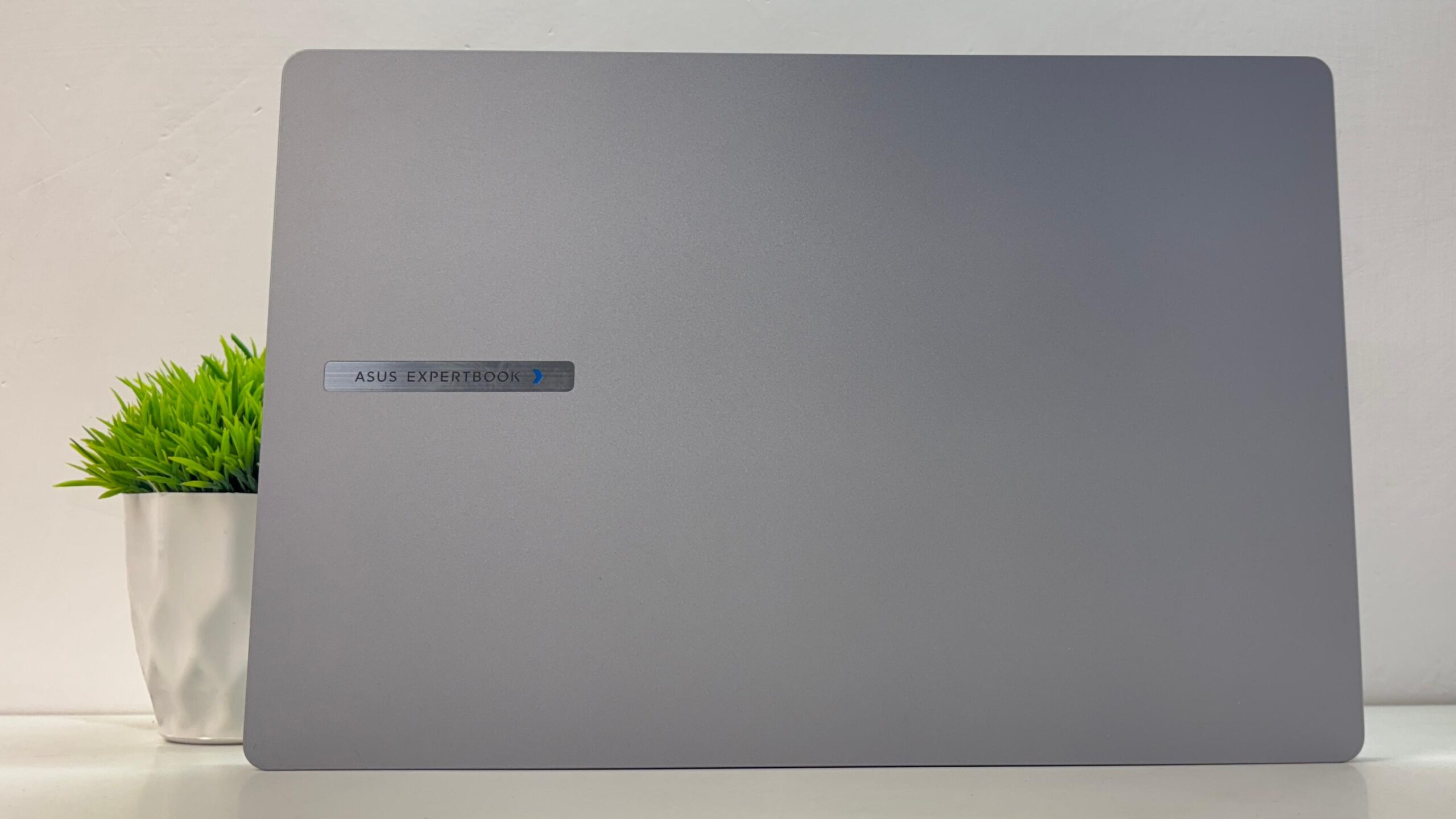 ASUS ExpertBook