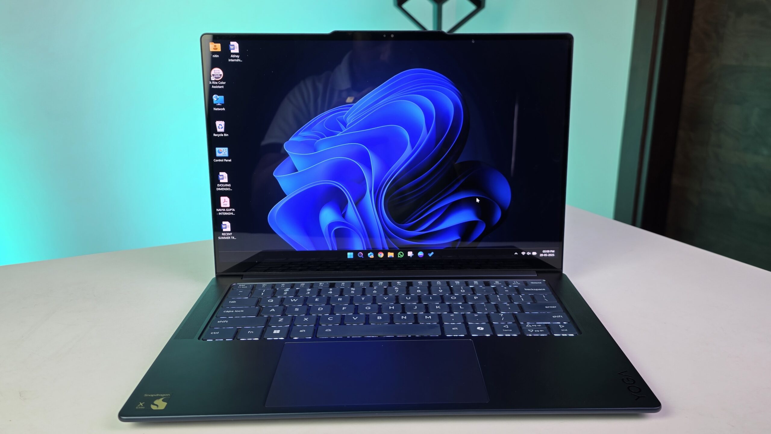 Lenovo Yoga Slim 7x Gen 9