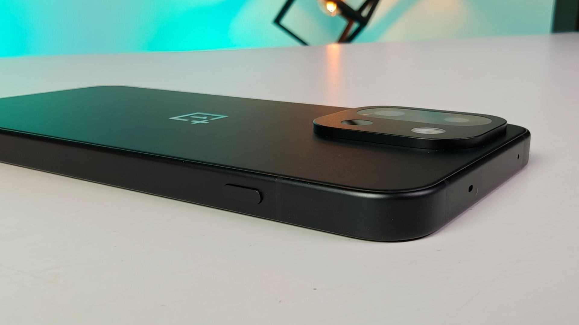 OnePlus 13s