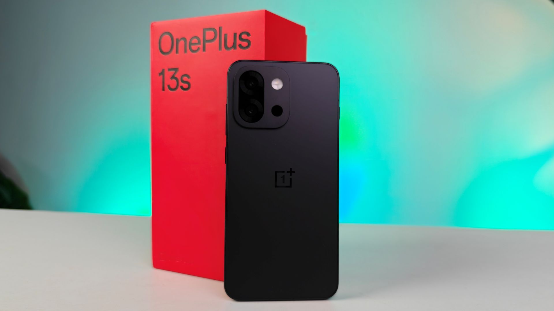 OnePlus 13s