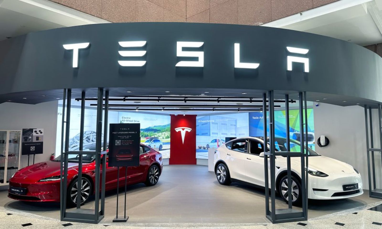 Tesla's Grand Debut in Mumbai Set for Mid-July!