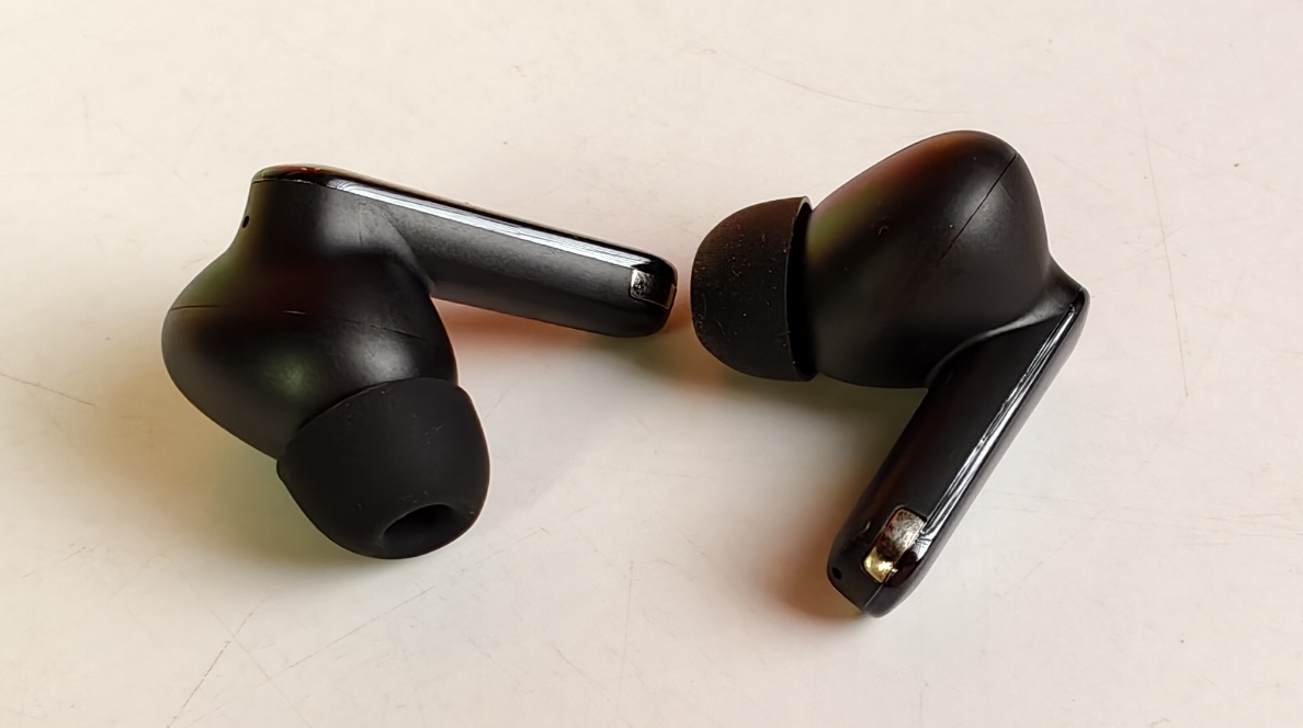 Number Navo Buds N1 Review: A Budget Earbud with Surprising Endurance