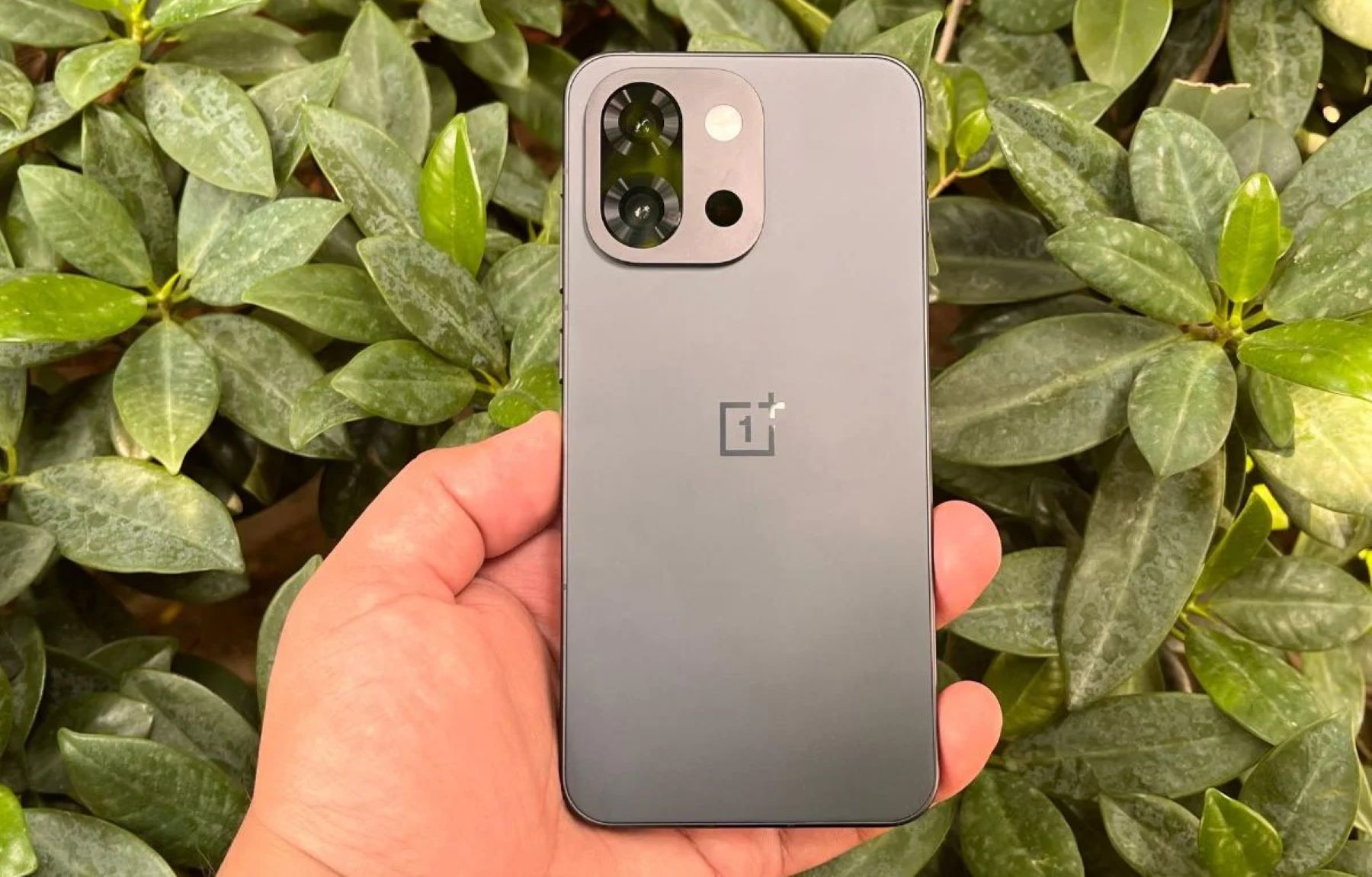 OnePlus 13, 13s Get Rs 10,000 Price Drop During Amazon Prime Day