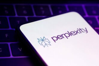 Perplexity Engages Phone Makers to Pre-install Comet AI Browser on Devices