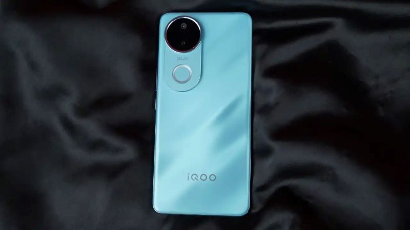 iQOO Z10R