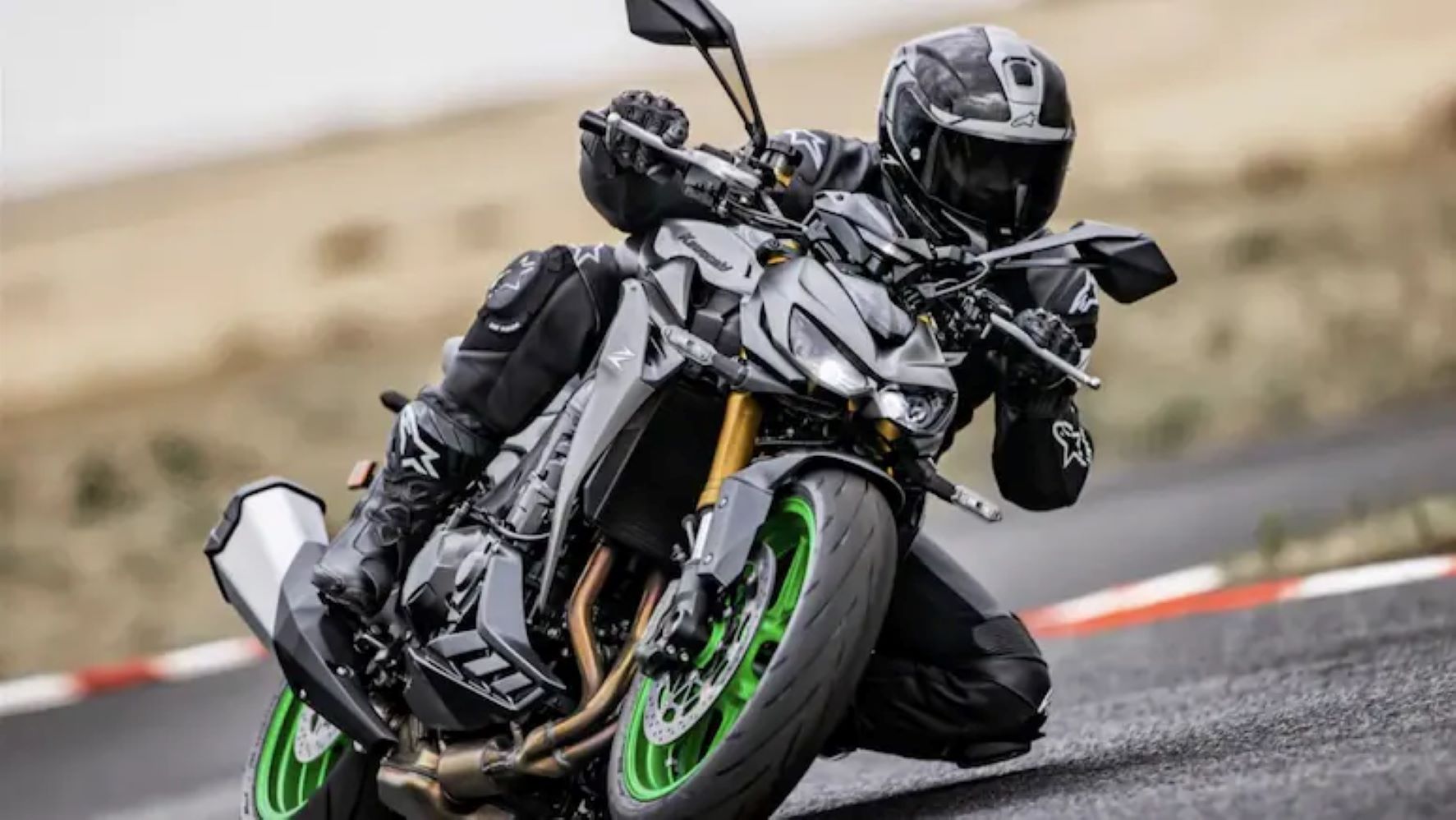 New Kawasaki Z1100 Breaks Cover With 134 HP Engine