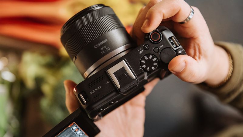 Canon Launches New Camera and Printer Lineup Ahead of Diwali Festivities 3 Canon EOS R50V