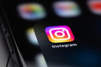 Instagram Users Get Meta AI Editing Tools Directly in Stories 33 Instagram Users Get Meta AI Editing Tools Directly in Stories