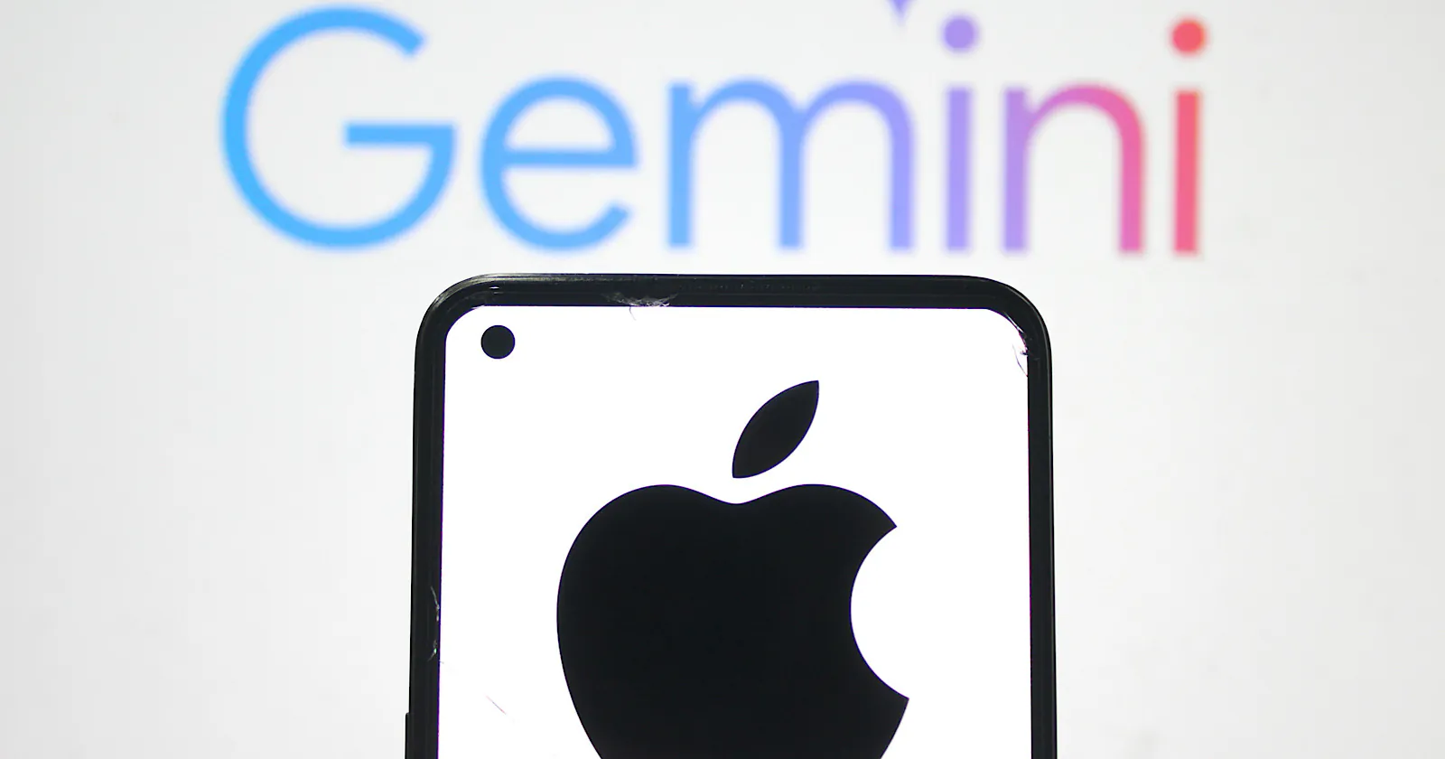 Apple To Use Google's Gemini Model To Run New Siri