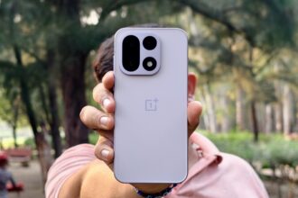 OnePlus 15 Review: A New Champion of Battery Life