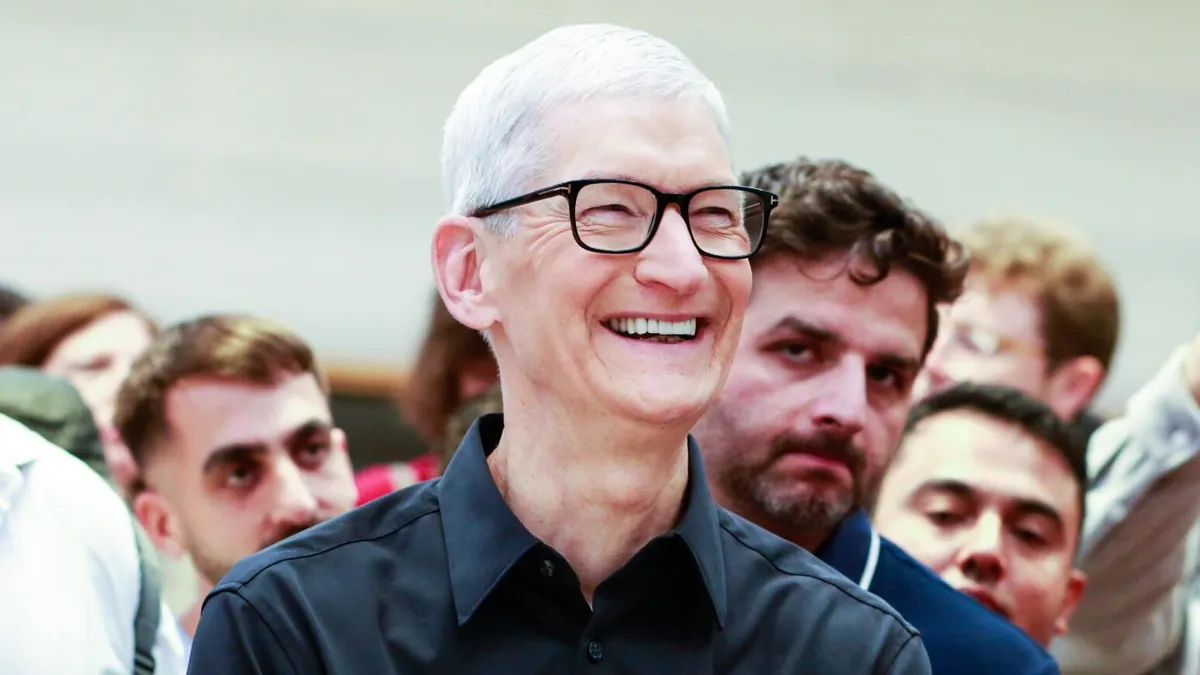 Tim Cook Turns 65, Sparking Fresh Talk About Apple’s Next CEO 1 Tim Cook Turns 65, Sparking Fresh Talk About Apple’s Next CEO